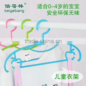 Plastic Cloth Hanger thumbnail-1