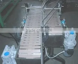 Turning Chain Conveyor for Box/Luggage thumbnail-1