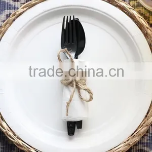 Vintage Wicker Paper Plate Holder thumbnail-5