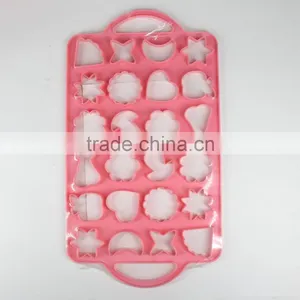 Plastic Square Cake Cutter Set thumbnail-5