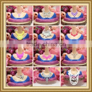 Doll Accessories Necklace thumbnail-1