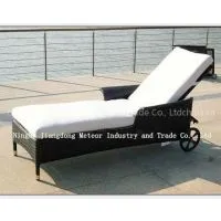 Wicker Table and Chairs thumbnail-1