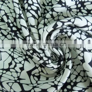 Black Printed Polyester Brushed Fabric thumbnail-1