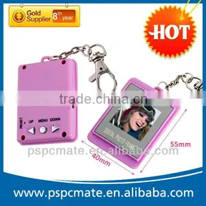 Pink 3d 1.5inch Mini Portable Digital Photo Frame With Keychain thumbnail-1