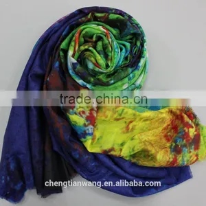 Fashionable 100% Wool Scarf thumbnail-1