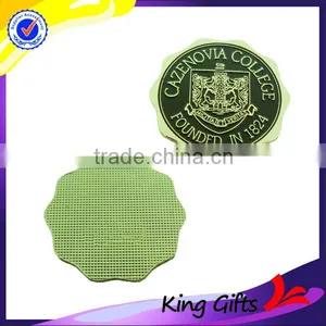 China Manufacturers Custom Made Metal Flower Shaped Lapel Pin thumbnail-1