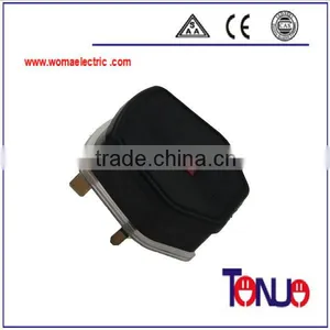 British Style 13A Plug With Red Light thumbnail-1