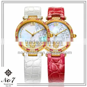 Gold Folwer Leather Shellfish Quartz Watch thumbnail-1