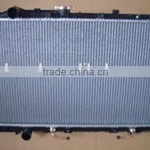 Sinotruk Truck Parts Chassis Parts for Howo Cooling System VG9725530010 Water Tank thumbnail-3