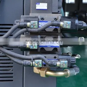 Servo Plastic Injection Molding Machine thumbnail-3