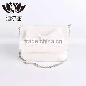 Hot Selling Crossbody pu Bag With 3d Flowers on Flap thumbnail-4