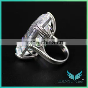 925 Sterling Silver Rectangle Emerald Cubic Zirconia Party Ring thumbnail-3