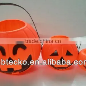 Food Grade Plastic Pumpkin Bucket Portable Halloween Candy Bucket thumbnail-1