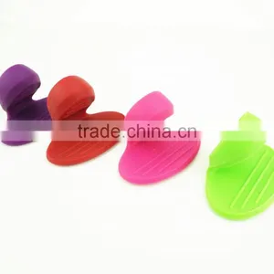 16043 Silicone Plate Clip for Plates Dishes for Microwave thumbnail-5