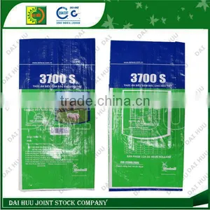 PP Woven Bag With Lamination Using for Animal Feed thumbnail-1