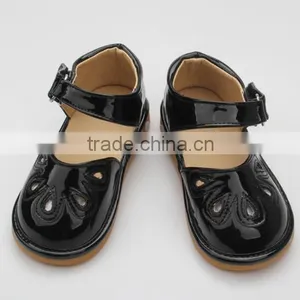 High Quality Wholesale Squeaky Kids Shoes Musical Kids Shoes With Sound thumbnail-2