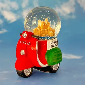 Wholesale Price Personalized Italy Italia Italian Rome Venice Florence Milan Tourist Souvenirs Glass Resin Polyresin Custom Snow Globe Factory thumbnail-1