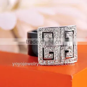 Light Weight Finger Ring for Men Crystal Acrylic Ring Jewelry thumbnail-5