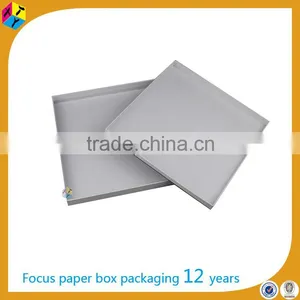 White Plain Paper Packaging Scarf Subscription Box thumbnail-4
