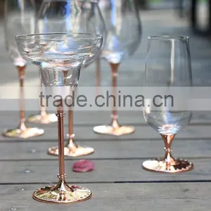 Eco-Friendly Feature and Glass Drinkware Type OhTrend Glassware Elegant Red Wine Glass Beer Mug With Diamond for Wendding Party thumbnail-6