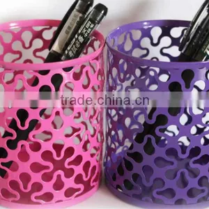 Table Pen Holder thumbnail-1