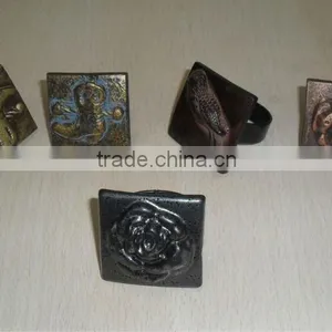 Casted Napkin Holder Embossed thumbnail-1