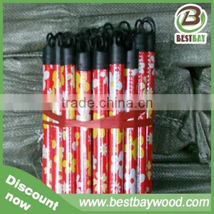 PVC Coated Wood Broom Handle/Factory Cheap Price Broom Handle Wood Pvc Coated Mop Handle thumbnail-4