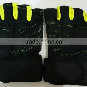 Deluxe Quality Weight Lifting Gloves thumbnail-4
