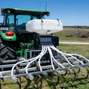 8 Rows 150L Pneumatic Seeder for Rice Wheat Soybean Sowing and Fertilizing thumbnail-4