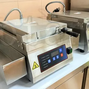 Desktop Electric Six-hole Fried Egg Machine for Poached Eggs thumbnail-1