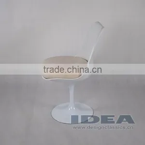 Replica Eero Saarinen Tulip Chair - White Cushion thumbnail-3