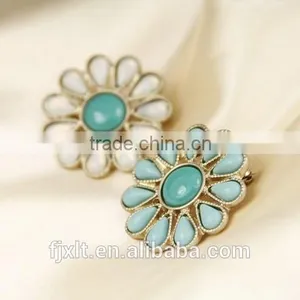 Alloy Crystal Handmade Fabric Flowers Brooch thumbnail-3