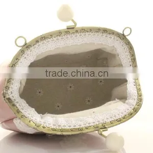 Mini Metal Openning Bag Lace Decoration Pink Leather Promotional Bag thumbnail-2