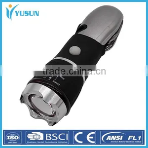 Multifunctional Tool Flashlight With Safety Hammer thumbnail-3