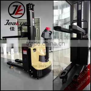 One Mast Double Lifting Electric Stacker Forklift thumbnail-2