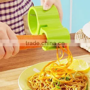 2016 New Design Plastic Rotary Cheese Grater Manual Vegetable Shredder Potato Grater Carrot Grater thumbnail-2