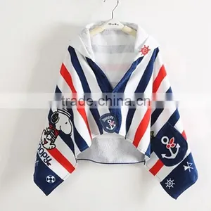 Cartoon Printed Towel For Kids In Cotton Velour Material Custom Print Animal Hooded Poncho Towel thumbnail-2
