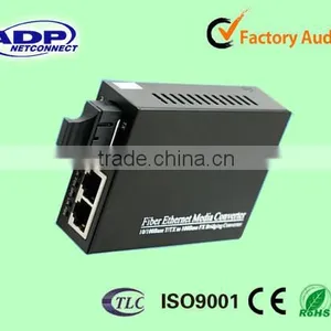 10/100M 1 Fiber Ports + 4 Rj45 Ports Fiber Optical Media Conveter thumbnail-2