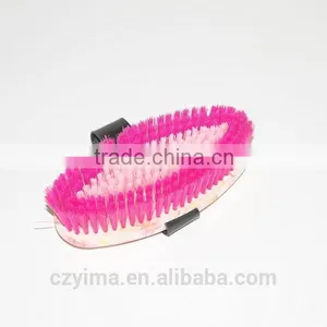Flower Pattern Horse Body Brush With Non-slip Strap for Cleaning thumbnail-2