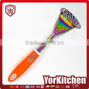 Lowest Price Non-stick TPR Handle Titanize Kitchen Potato Mud Maker thumbnail-1