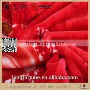 Yiwu China Suppliers Longfortune 100% Polyester Wholesale Thermal Protection Container Home Stock Cuddly Coral Fleece Blanket thumbnail-1