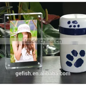 Fancy Customized 4x6 5x7 6x8 8x10 Acrylic Magnet Photo Frame thumbnail-3