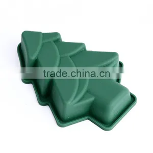 CBU06 Christmas Tree Style Silicone Cake Mould thumbnail-3