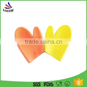 FDA Approved Silicone Gloves, Heat Resistant Silicone Cooking Gloves Oven Mitt for Housing Use thumbnail-1