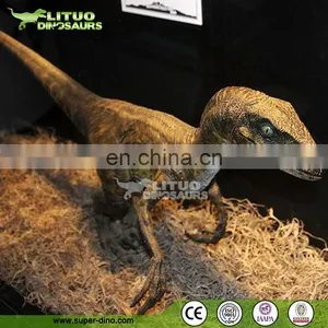 Life Like Dinosaur Velociraptor Jurassic World thumbnail-1