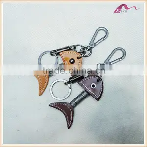 Fashion High Quality Leather Fish Keychain For Wedding Gifts thumbnail-1
