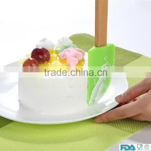 2015 Neweast Silicone Spatula Silicone Cake & Butter Knife With Wooden Handle thumbnail-1