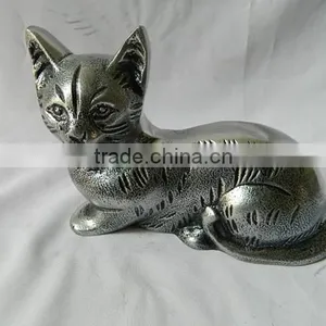 Cat Statue thumbnail-1