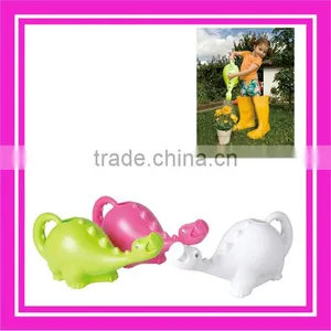 Plastic Watering Can for Kids Using thumbnail-1