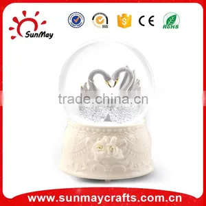 Custom Wedding Favors Snow Globe thumbnail-3